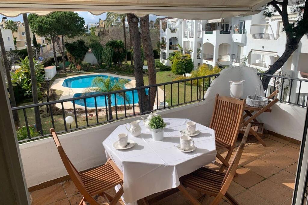 Oasis Sun Beach Costa Del Sol Estepona Eksteriør billede